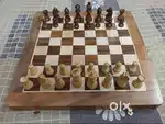 Full wooden Chess magnetic with 2 extra queen