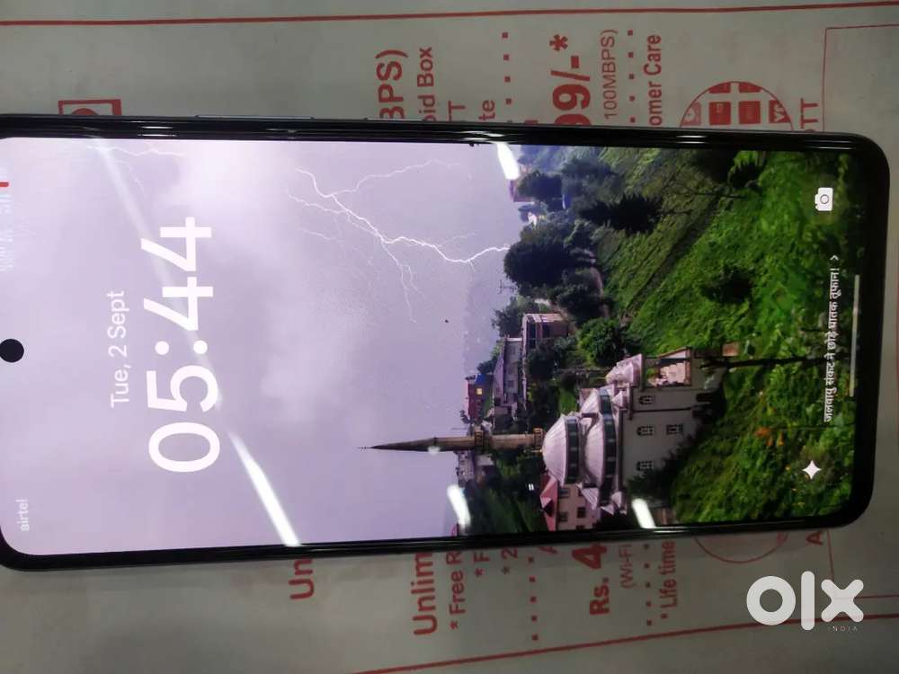 Oppo k13 5G 8gb ram 128rom with bill under warrenty 7000 mh