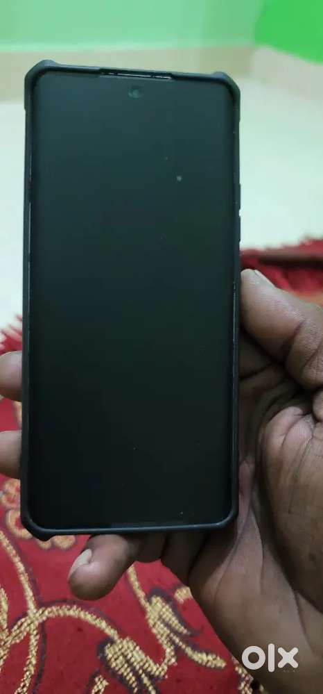 Hi im selling my oppo reno 10 pro good condition