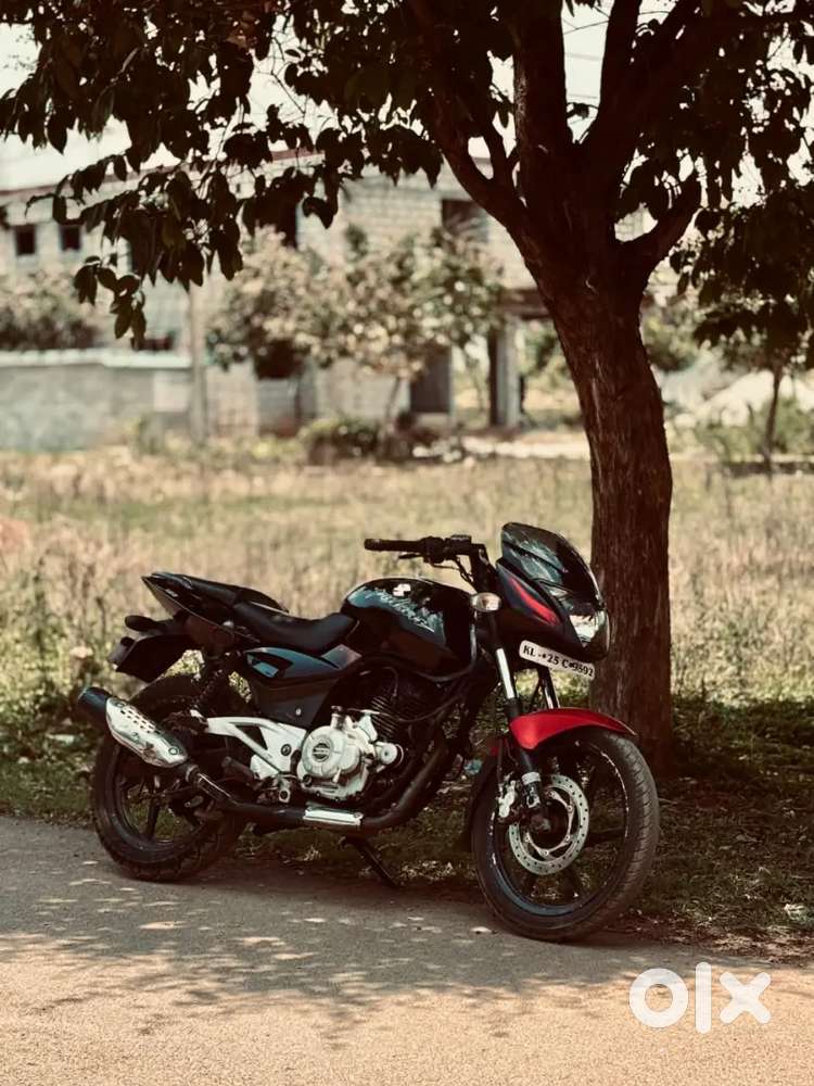 PULSAR 180 GOOD CONDITION