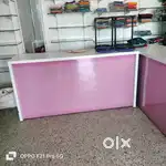 Cash counter table