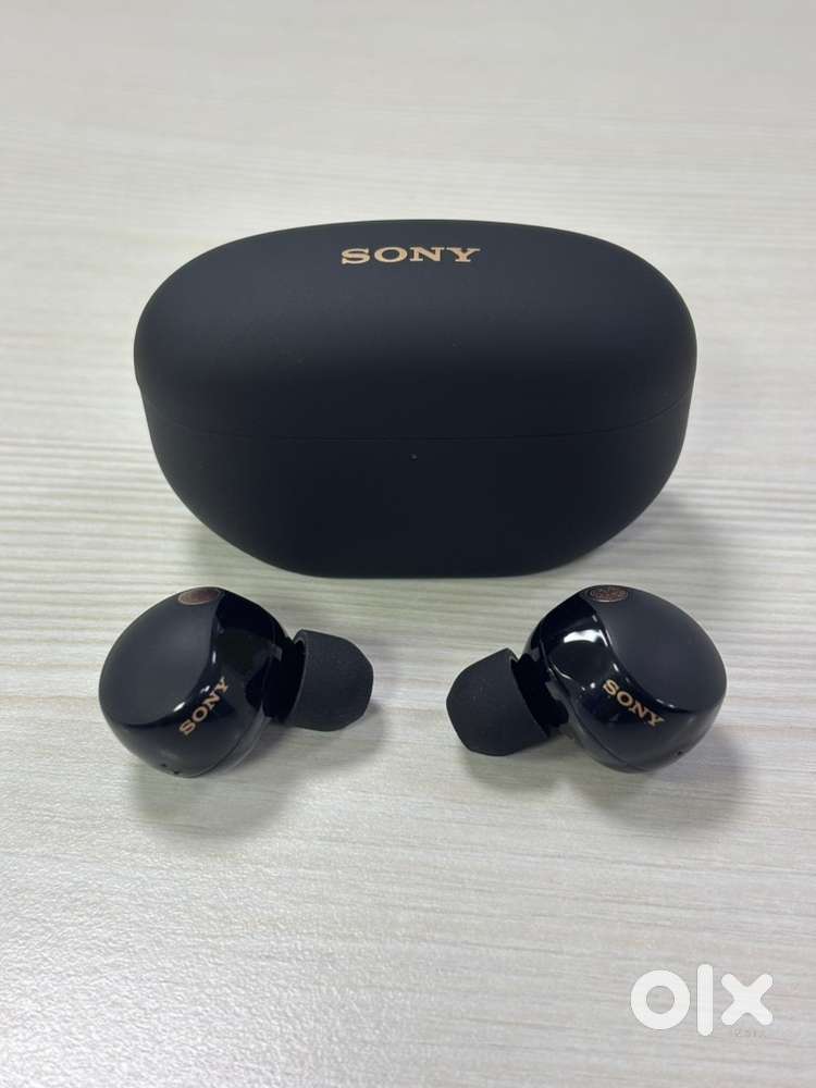 Sony WF 1000XM5 buds