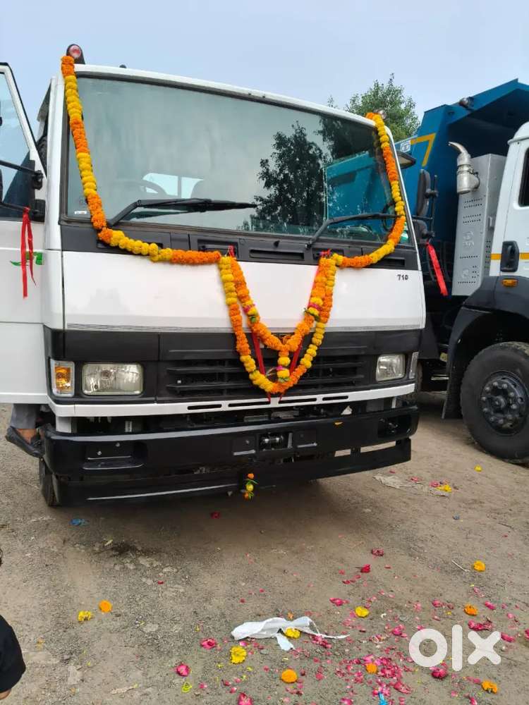 Eicher or 407 ke liye driver or helper ki jarurat hai