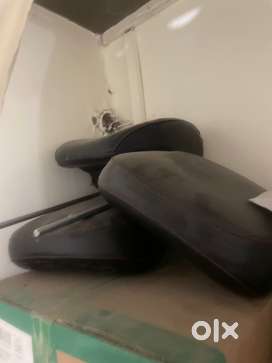 headrest car