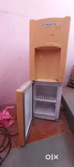 Tata voltas water  dispenser urgent sell