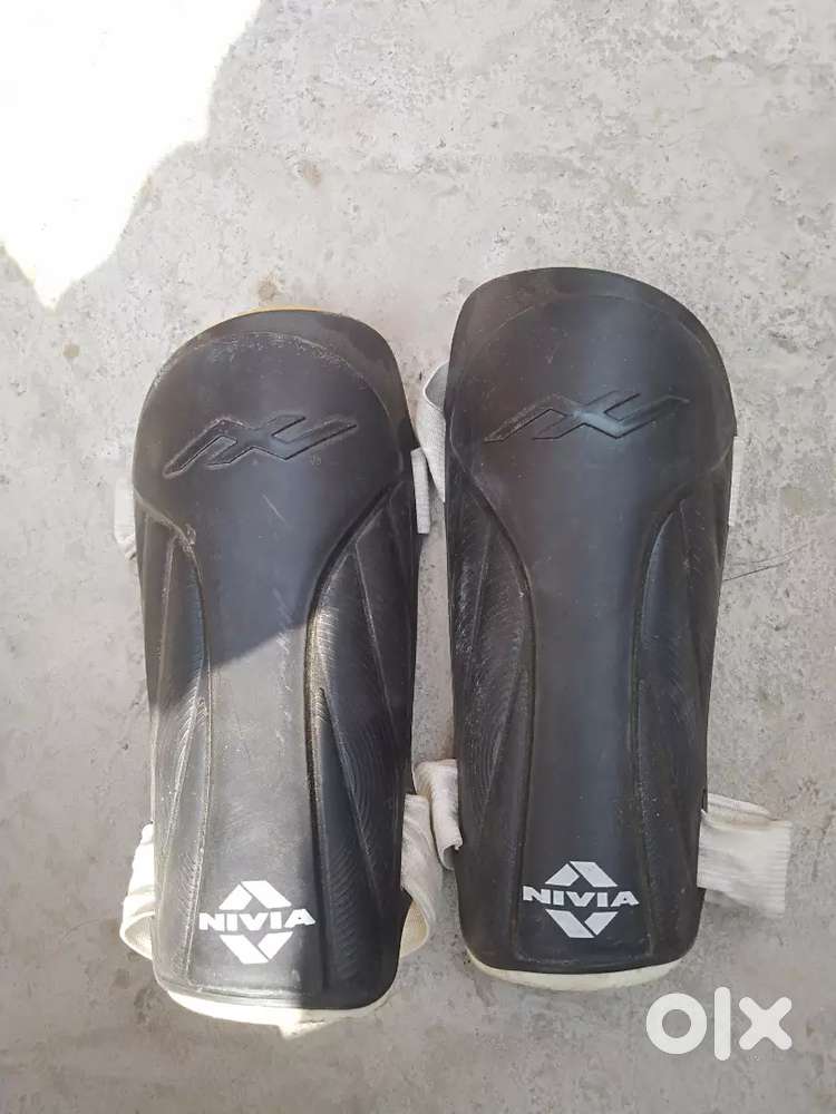 Football Sin guard price rs 175 All okk