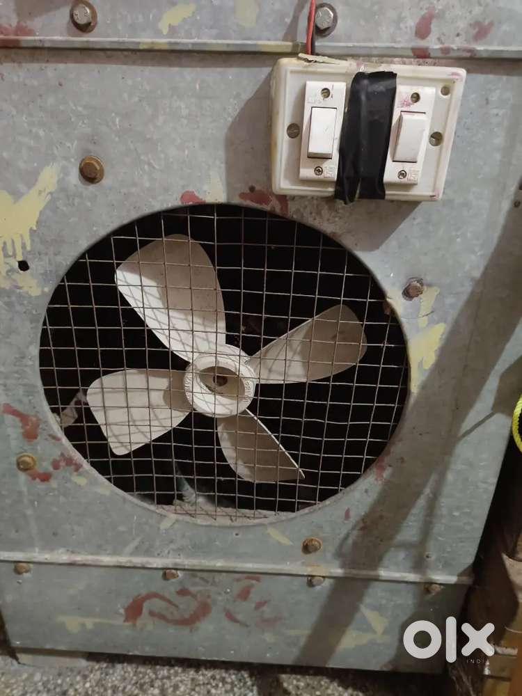 Good Condition Small Size Cooler for Sale