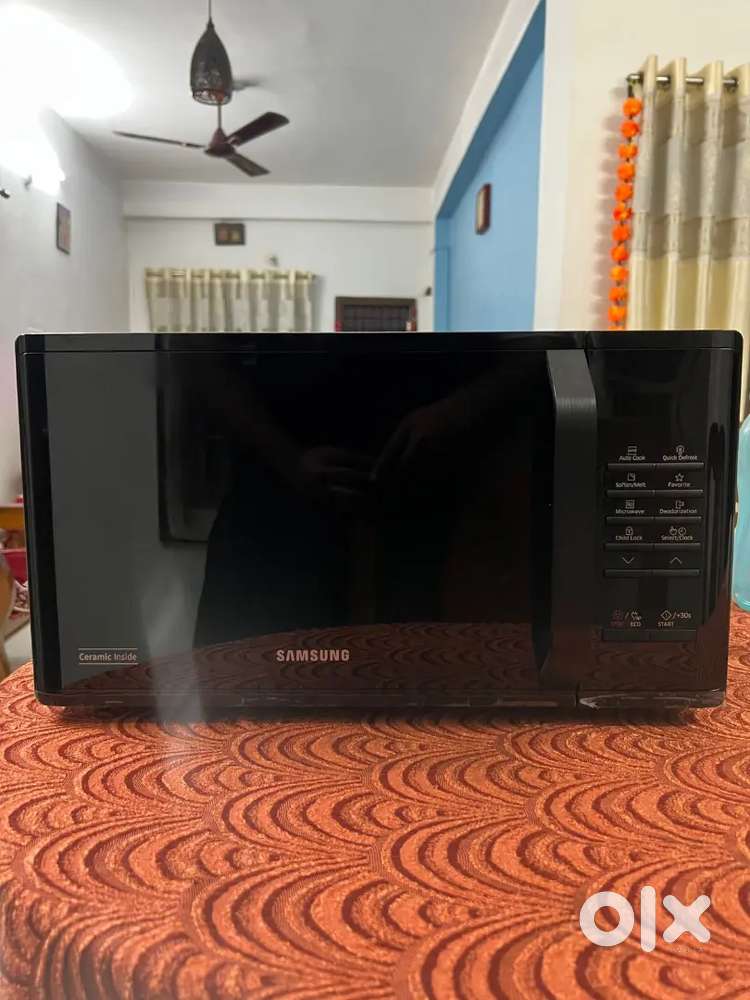 Samsung Microwave Oven 23L (Brand New)
