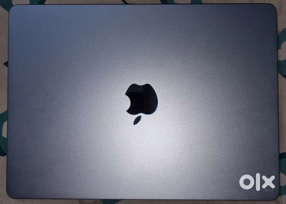 MACBOOK M4
