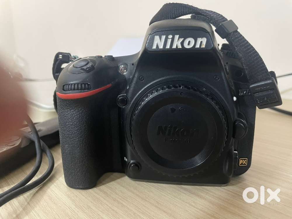 Nikon D750 (black) body only with accessories
