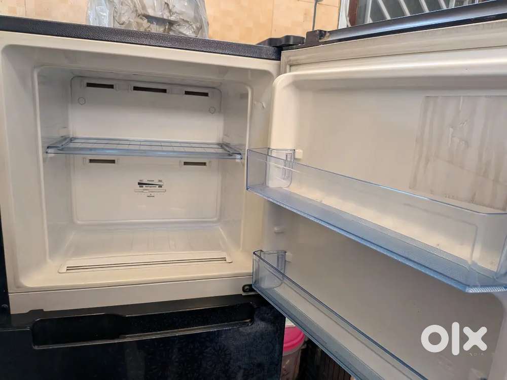 SAMSUNG REFRIGERATOR 250L