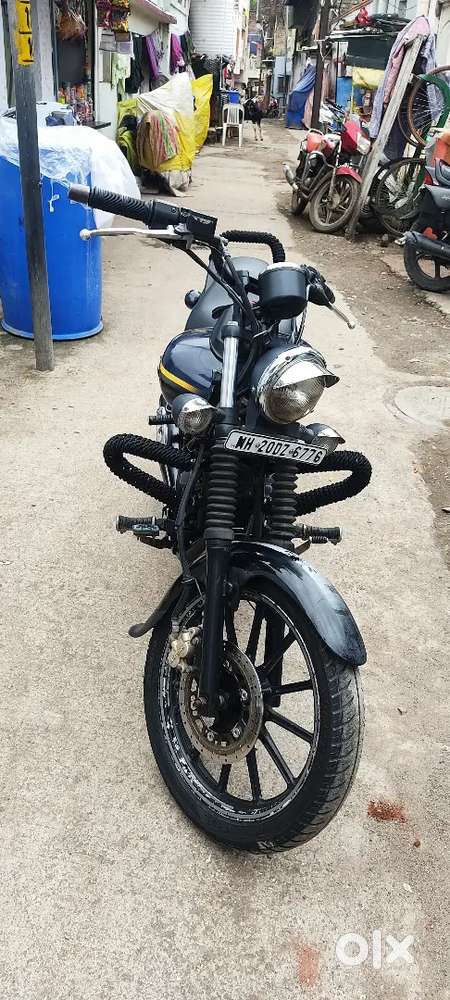 Bajaj avenger 2016