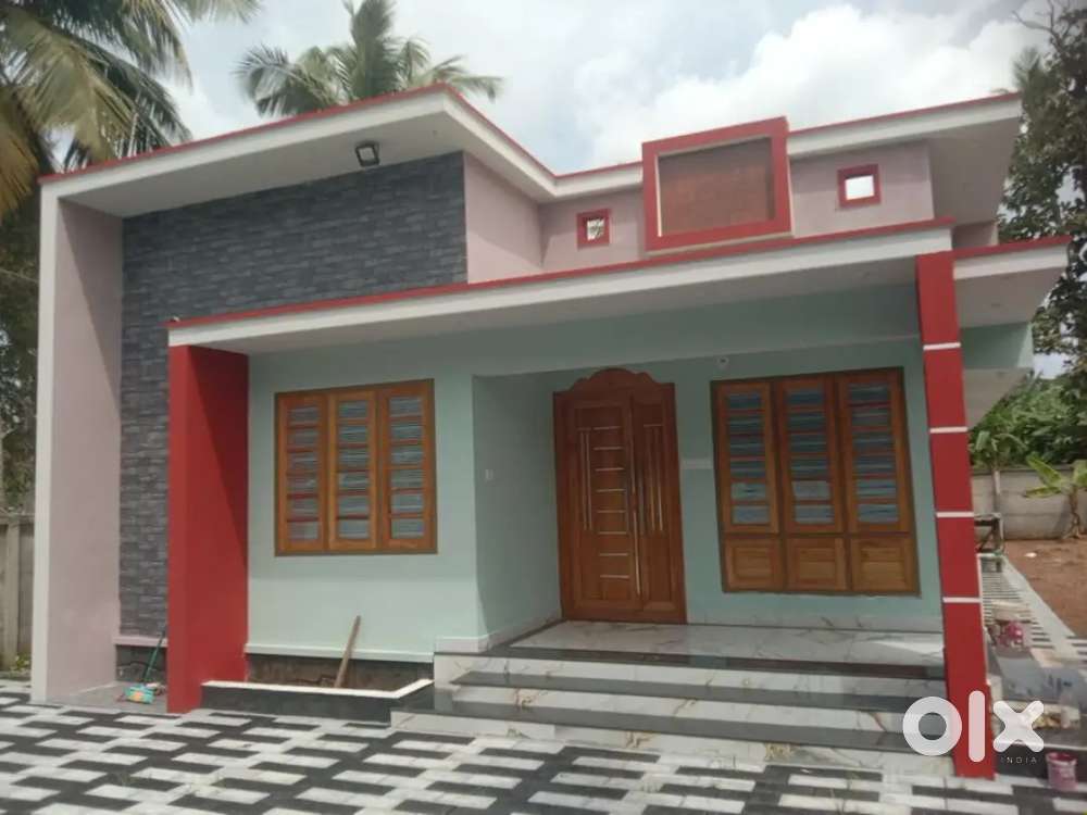 POOTHAKULAM 10 CENTM VIEEDUM