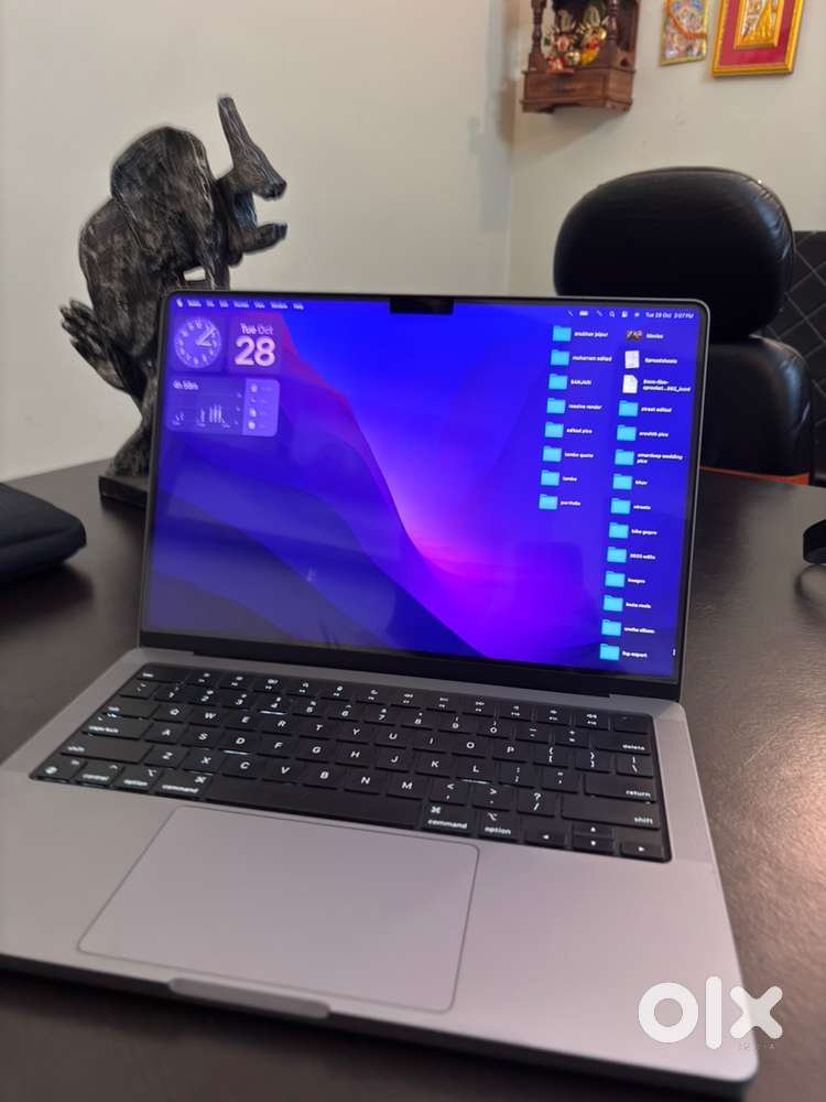 Apple macbook m1 pro 14 inch 2021 model