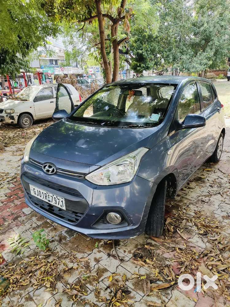 Hyundai Grand i10 2013 Petrol 31000 Km Driven