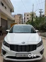 Kia Carnival Premium, 2021, Diesel