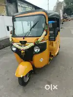 ஆட்டோ ஓட்ட ஆட்கள் தேவை