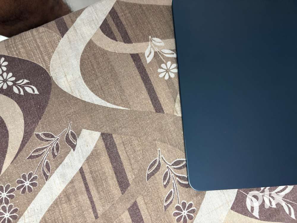 Ipad air 1 yr used …minimal use brand new with Apple Pencil pro