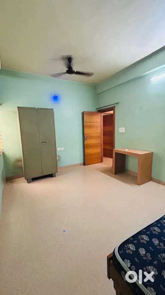 3 bhk furnished flat