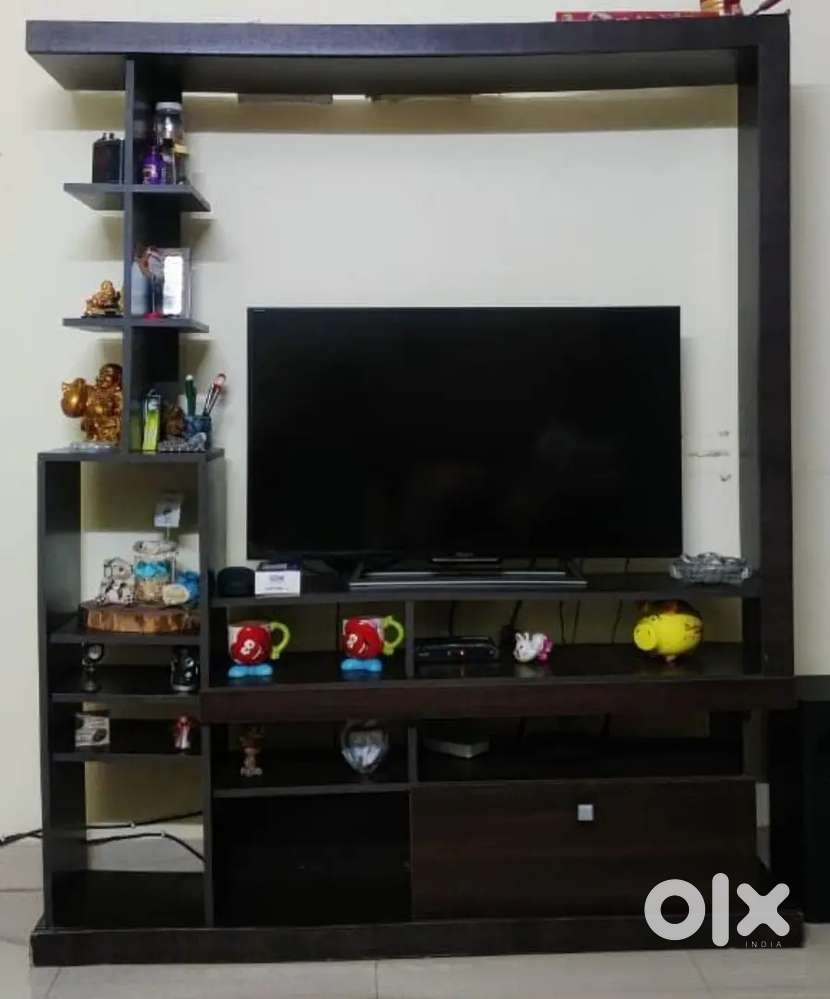 TV Unit by pepperfry - Cash Payment Only