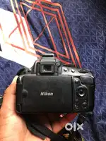DSLR camera d5100