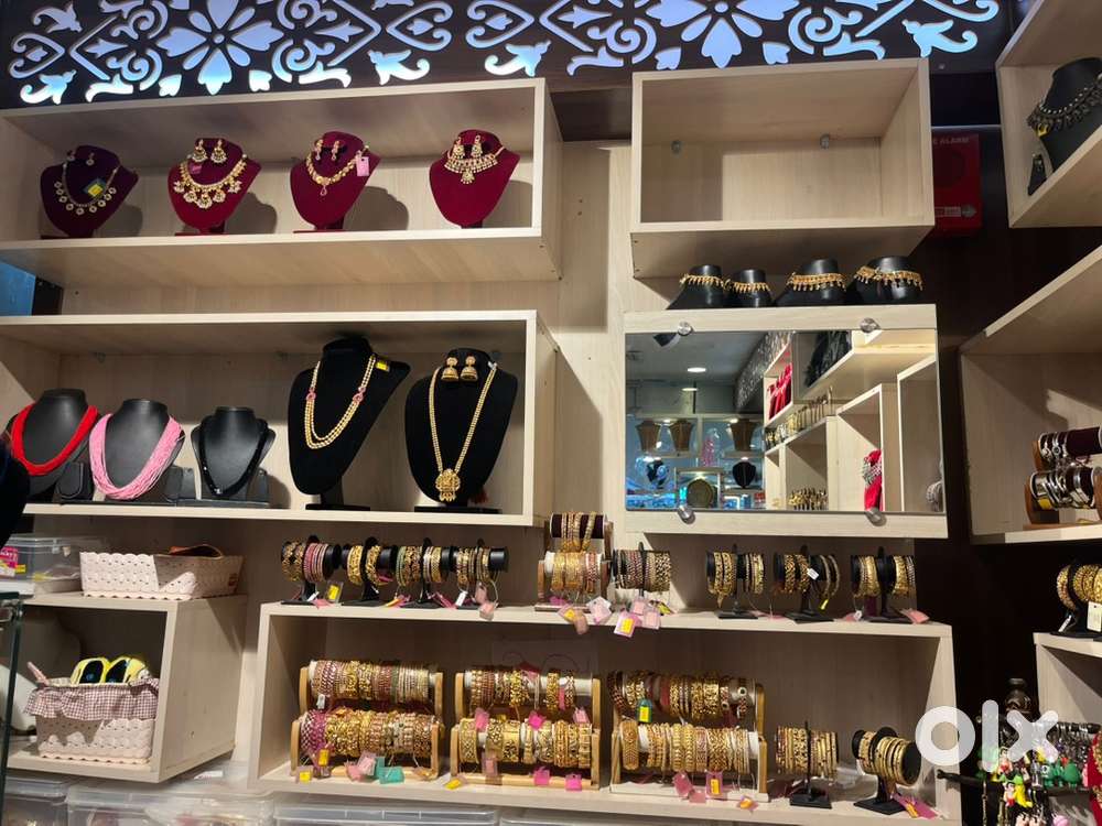 Imitation jewellery shop at Vishall de mall mafurai
