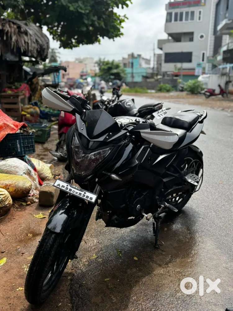 PULSAR,NS160,5YEARS,TYPE BLACK