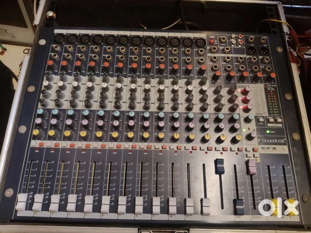 Soundcraft mixer efx 12
