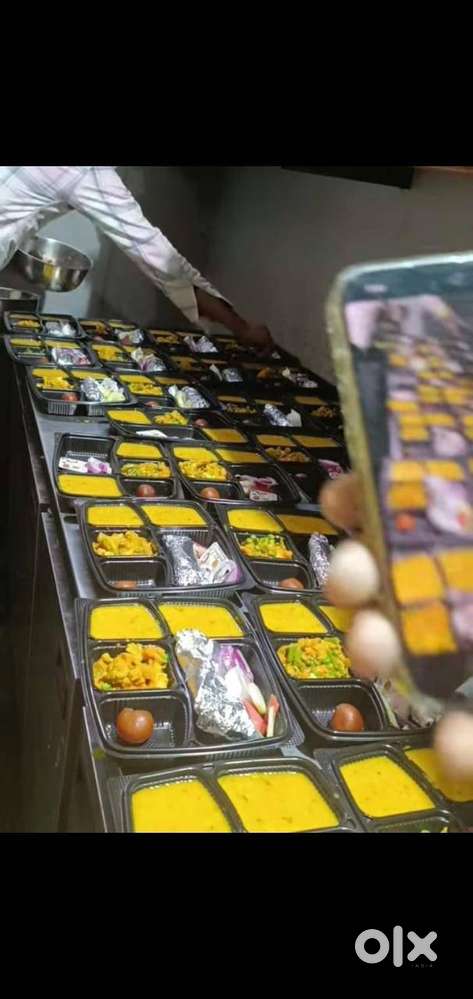 Coocking a Puri sabji, chola bhotara,jalebi, katchori