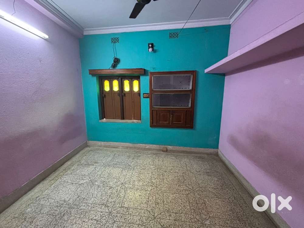 House Floor for rent