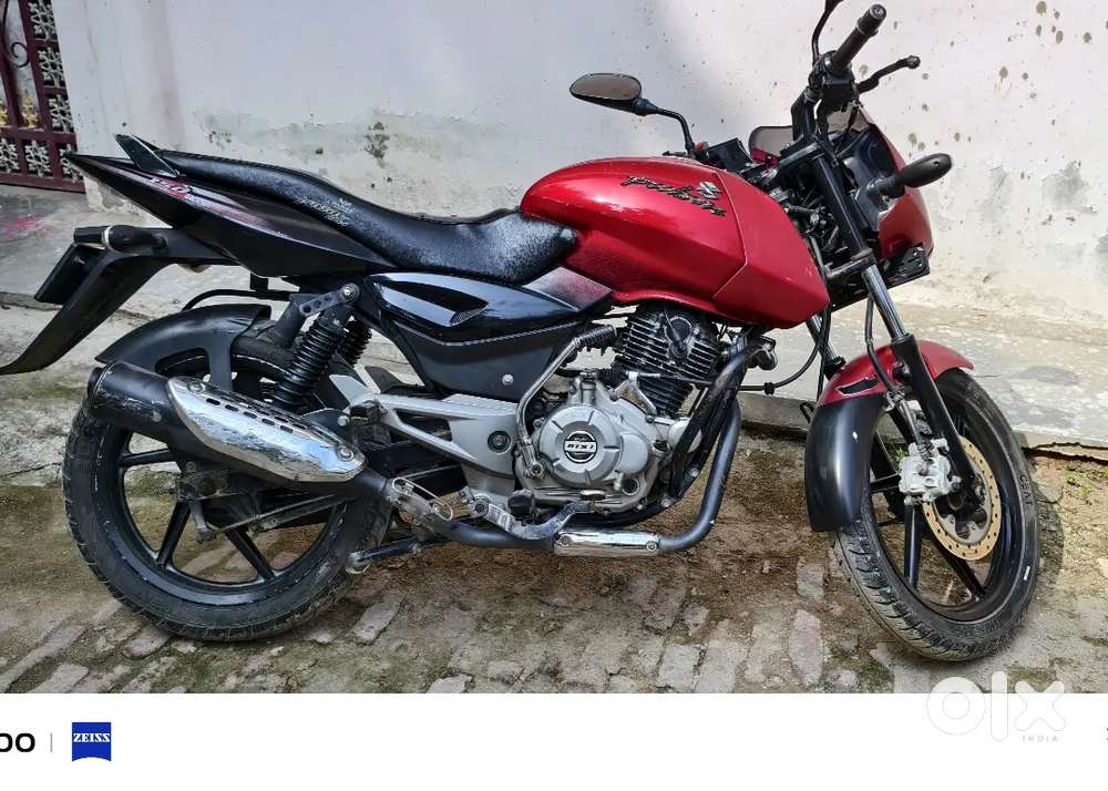 Pulser 150, red-black