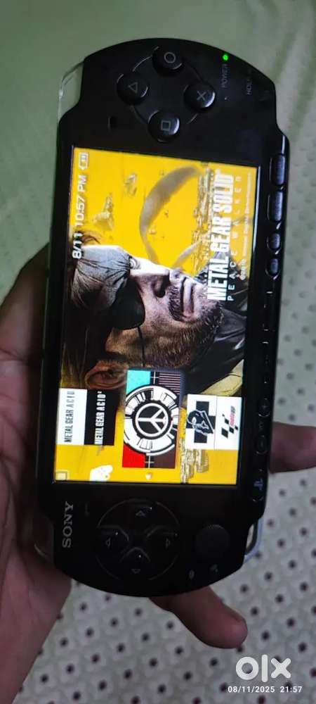 Psp 3000 with original battery & charger