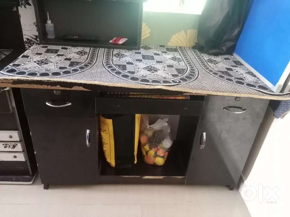 HOME FURNITURES URGENT SELL