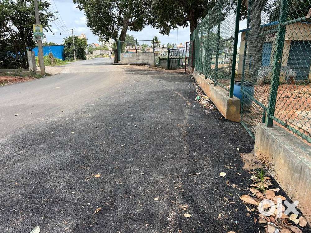 premium plots for sale in gated community with basic amenities