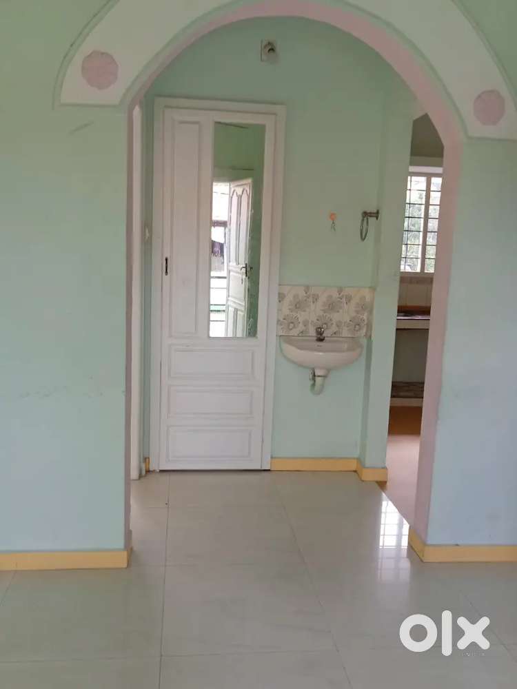 Palarivattam Emc near 1bhk rent family