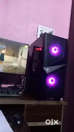 Computer with full accessories keyboard mouse and 21 inch monitor