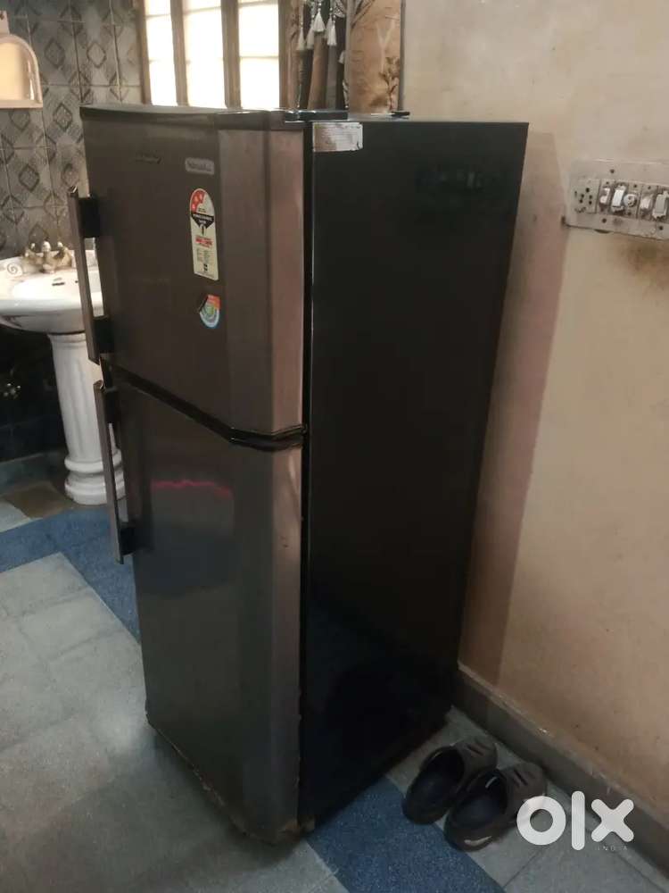 Sell fridge grey colour