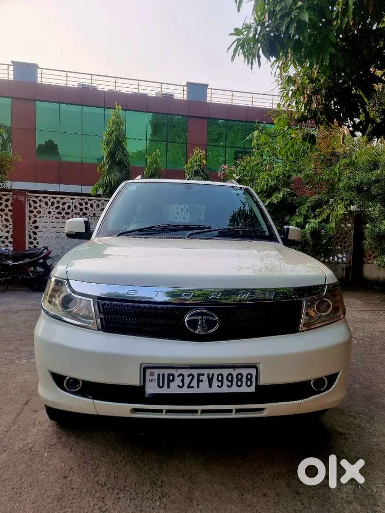 Tata Safari Storme 2014