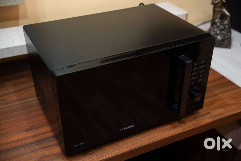 Samsung Smart Oven 2450 MHz Microwave Appliance