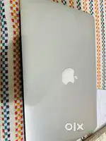 Apple MacBook Air (mac OS )