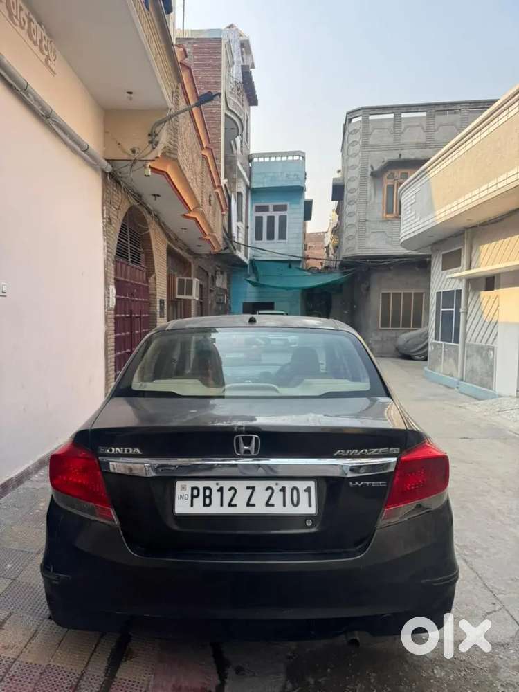 Honda Amaze 2015 Petrol 90000 Km Driven