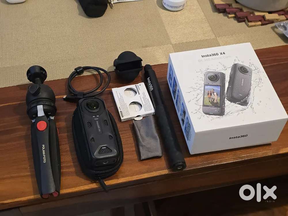 Insta360 x4 with accessories