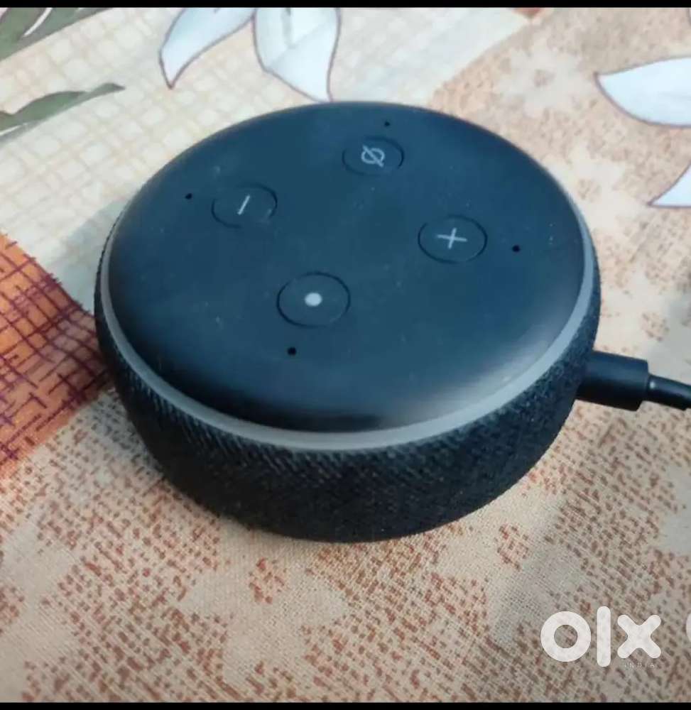 Amazon Echo Dot (3rd Gen).