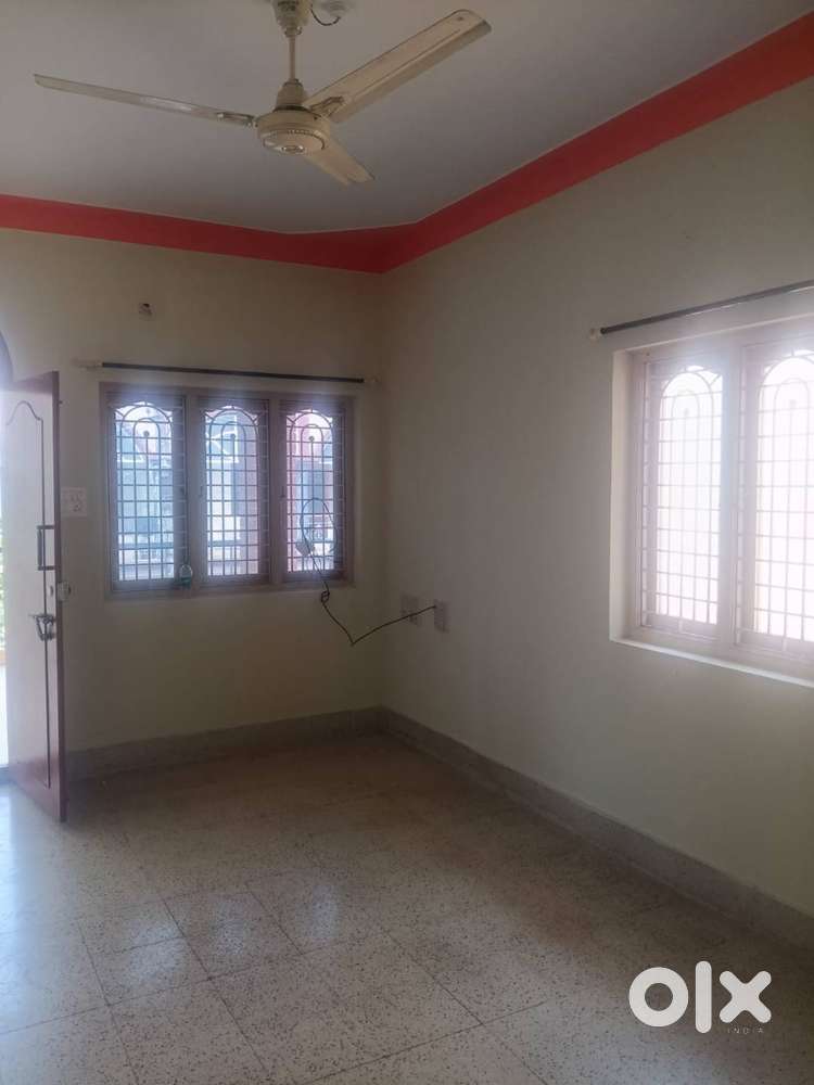 2BHK HOUSE FOR LEASE IN SARASWATHIPURAM