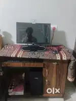 DESKTOP COMPUTER