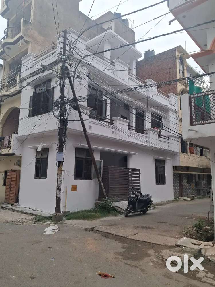 Double story independent house