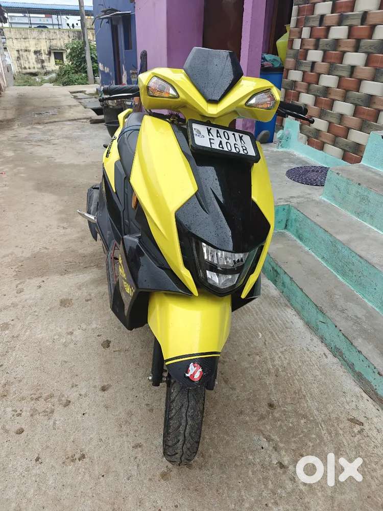 Avenis 125 2024 model August