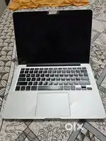 MacBook pro 13 inch Early 2015 model