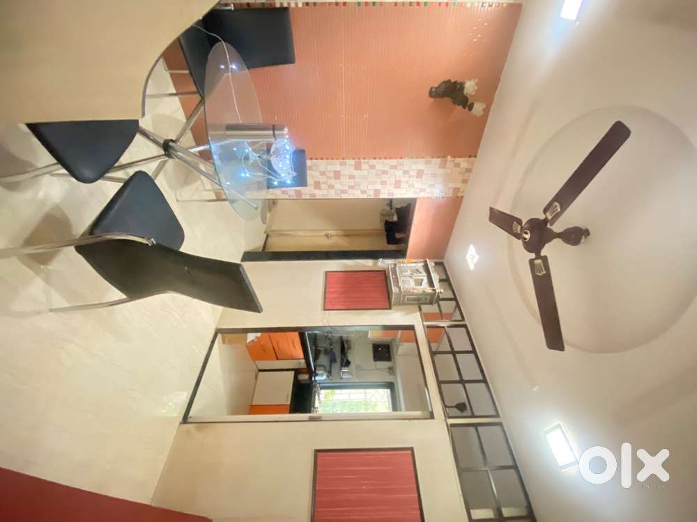 Single occupancy room available for female on immediate basis.