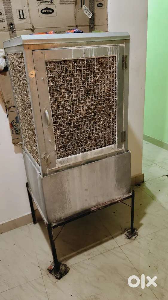 Cooler + lohe ka stand+20 fit pipe 3500 me
